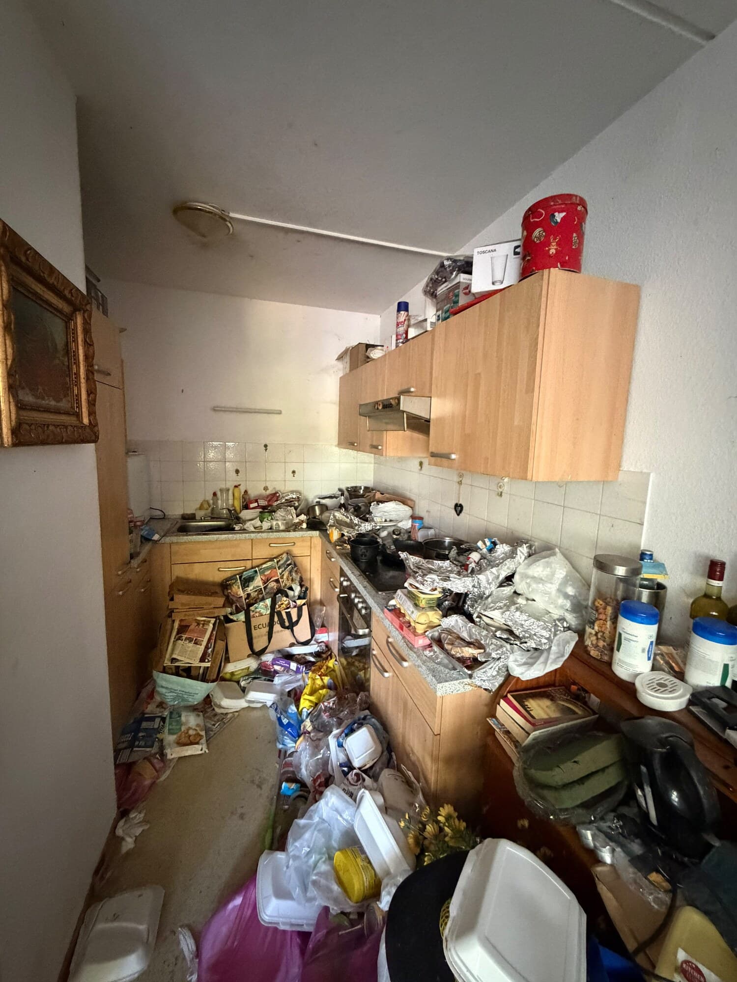 Bad im Rückbau vor dem Neuaufbau